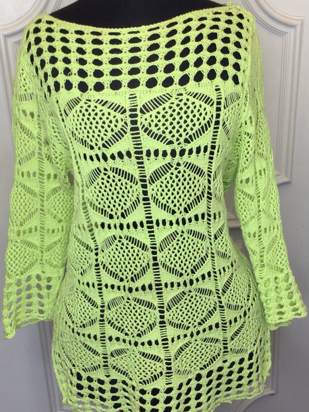JEANNE PIERRE Bright  Lime Open-Knit Boatneck Top Size M